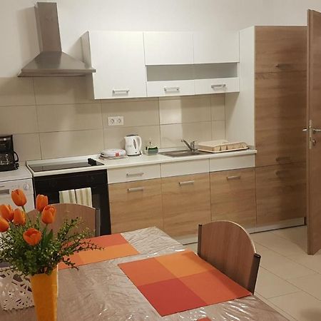 Apartment Orange Brist Пула Екстер'єр фото