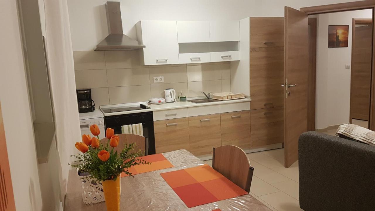 Apartment Orange Brist Пула Екстер'єр фото