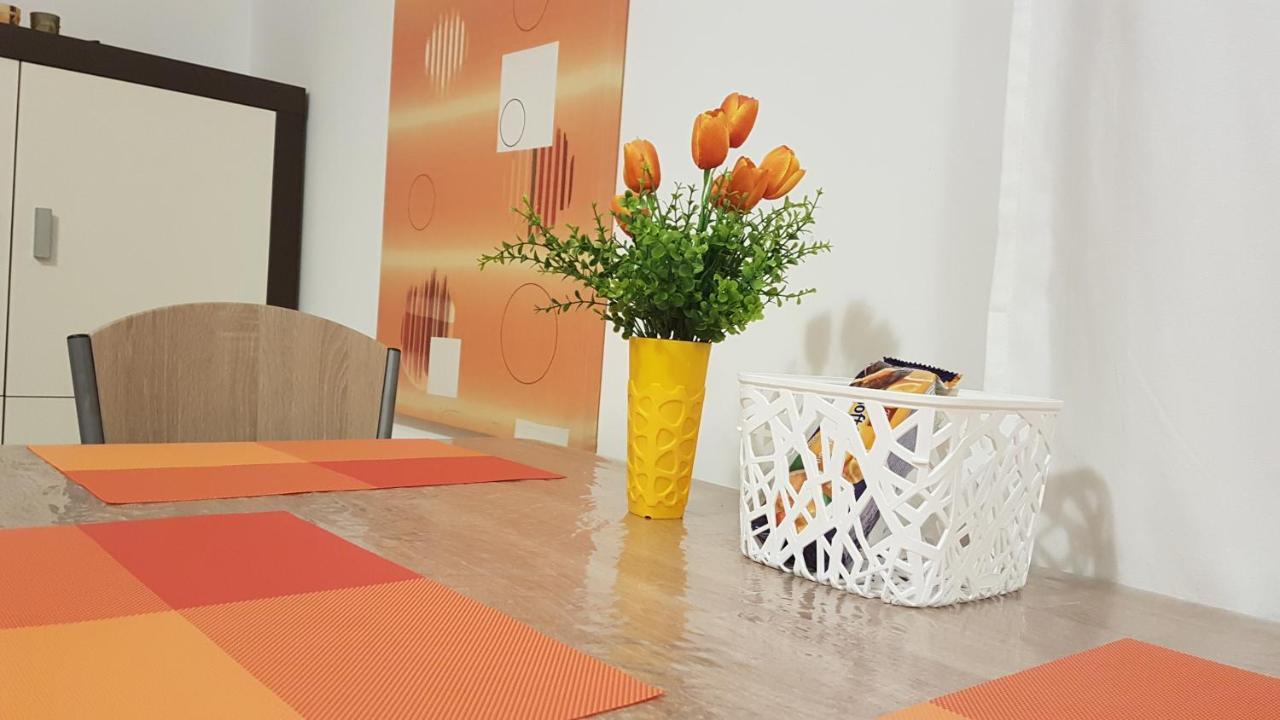 Apartment Orange Brist Пула Екстер'єр фото